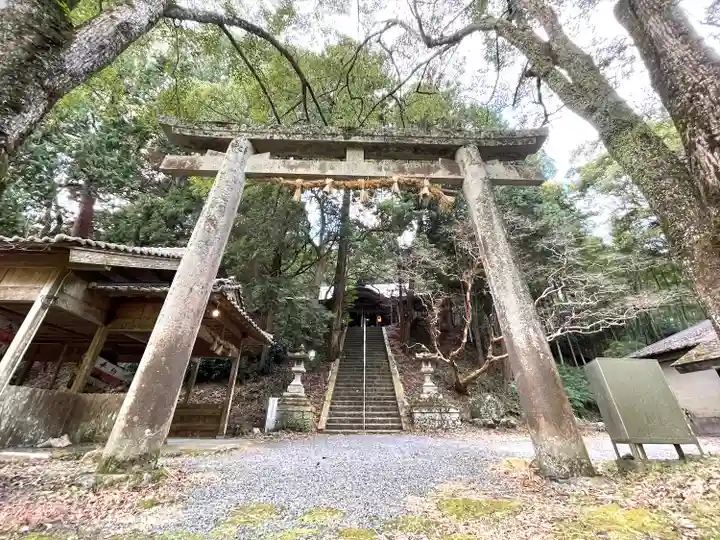 高倉神社の鳥居