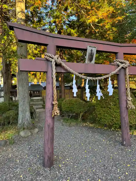 諏訪大社下社秋宮(長野県)