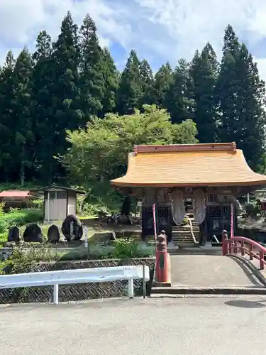 杉沢観音(山形県)