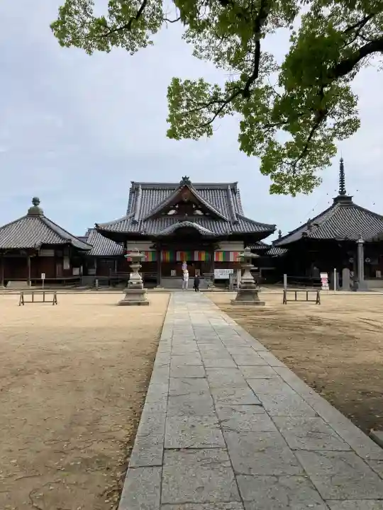 長尾寺の{uncategorized: "未分類", other: "その他", undefined: "問題あり", building: "その他建物", grave: "お墓", sacred_gate: "鳥居", guardian: "狛犬", statue: "像", buddha: "仏像", history: "歴史", nature: "自然", garden: "庭園", animal: "動物", pagoda: "塔", temizu: "手水舎", mountain_gate: "山門・神門", sanctuary: "本殿・本堂", subordinate: "末社・摂社", art: "芸術", scenery: "景色", jizo: "地蔵", ema: "絵馬", goshuin: "御朱印", omikuji: "おみくじ", items: "授与品その他", amulet: "お守り", goshuincho: "御朱印帳", eats: "食事", festival: "お祭り", votive_dance: "神楽", shichigosan: "七五三参", wedding: "結婚式", experience: "体験その他", initially: "初詣", around: "周辺", anti_infection: "感染症対策"}