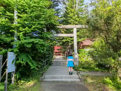 長者山新羅神社の鳥居