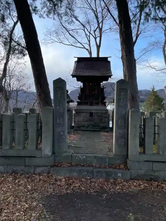 健御名方富命彦神別神社の末社・摂社