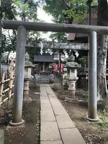 高円寺氷川神社の鳥居