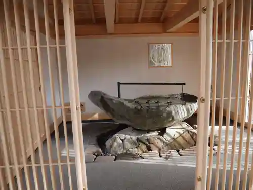 星川杉山神社の手水舎