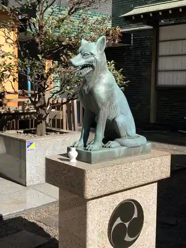 宮益御嶽神社の狛犬