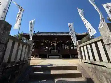法成寺八幡神社の{uncategorized: "未分類", other: "その他", undefined: "問題あり", building: "その他建物", grave: "お墓", sacred_gate: "鳥居", guardian: "狛犬", statue: "像", buddha: "仏像", history: "歴史", nature: "自然", garden: "庭園", animal: "動物", pagoda: "塔", temizu: "手水舎", mountain_gate: "山門・神門", sanctuary: "本殿・本堂", subordinate: "末社・摂社", art: "芸術", scenery: "景色", jizo: "地蔵", ema: "絵馬", goshuin: "御朱印", omikuji: "おみくじ", items: "授与品その他", amulet: "お守り", goshuincho: "御朱印帳", eats: "食事", festival: "お祭り", votive_dance: "神楽", shichigosan: "七五三参", wedding: "結婚式", experience: "体験その他", initially: "初詣", around: "周辺", anti_infection: "感染症対策"}