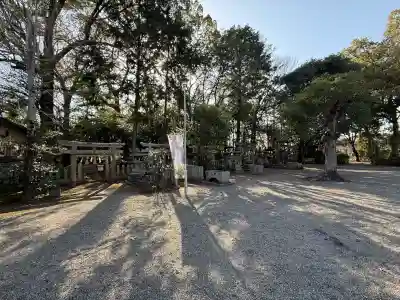 日根神社の{uncategorized: "未分類", other: "その他", undefined: "問題あり", building: "その他建物", grave: "お墓", sacred_gate: "鳥居", guardian: "狛犬", statue: "像", buddha: "仏像", history: "歴史", nature: "自然", garden: "庭園", animal: "動物", pagoda: "塔", temizu: "手水舎", mountain_gate: "山門・神門", sanctuary: "本殿・本堂", subordinate: "末社・摂社", art: "芸術", scenery: "景色", jizo: "地蔵", ema: "絵馬", goshuin: "御朱印", omikuji: "おみくじ", items: "授与品その他", amulet: "お守り", goshuincho: "御朱印帳", eats: "食事", festival: "お祭り", votive_dance: "神楽", shichigosan: "七五三参", wedding: "結婚式", experience: "体験その他", initially: "初詣", around: "周辺", anti_infection: "感染症対策"}