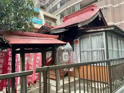 鐘塚稲荷神社の{uncategorized: "未分類", other: "その他", undefined: "問題あり", building: "その他建物", grave: "お墓", sacred_gate: "鳥居", guardian: "狛犬", statue: "像", buddha: "仏像", history: "歴史", nature: "自然", garden: "庭園", animal: "動物", pagoda: "塔", temizu: "手水舎", mountain_gate: "山門・神門", sanctuary: "本殿・本堂", subordinate: "末社・摂社", art: "芸術", scenery: "景色", jizo: "地蔵", ema: "絵馬", goshuin: "御朱印", omikuji: "おみくじ", items: "授与品その他", amulet: "お守り", goshuincho: "御朱印帳", eats: "食事", festival: "お祭り", votive_dance: "神楽", shichigosan: "七五三参", wedding: "結婚式", experience: "体験その他", initially: "初詣", around: "周辺", anti_infection: "感染症対策"}