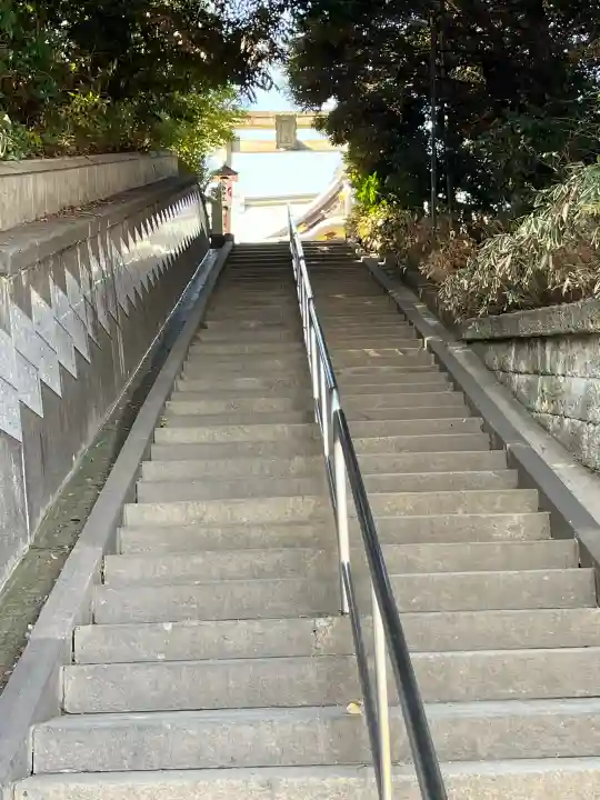 赤羽八幡神社の{uncategorized: "未分類", other: "その他", undefined: "問題あり", building: "その他建物", grave: "お墓", sacred_gate: "鳥居", guardian: "狛犬", statue: "像", buddha: "仏像", history: "歴史", nature: "自然", garden: "庭園", animal: "動物", pagoda: "塔", temizu: "手水舎", mountain_gate: "山門・神門", sanctuary: "本殿・本堂", subordinate: "末社・摂社", art: "芸術", scenery: "景色", jizo: "地蔵", ema: "絵馬", goshuin: "御朱印", omikuji: "おみくじ", items: "授与品その他", amulet: "お守り", goshuincho: "御朱印帳", eats: "食事", festival: "お祭り", votive_dance: "神楽", shichigosan: "七五三参", wedding: "結婚式", experience: "体験その他", initially: "初詣", around: "周辺", anti_infection: "感染症対策"}
