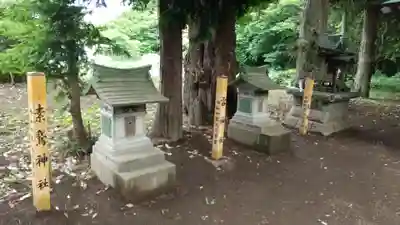 三吉稲荷神社の末社・摂社