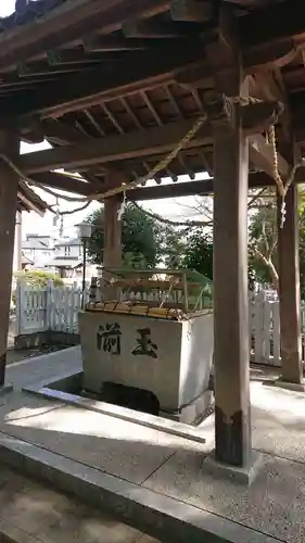 七所神社の手水舎