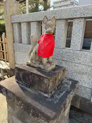 青雲稲荷神社の{uncategorized: "未分類", other: "その他", undefined: "問題あり", building: "その他建物", grave: "お墓", sacred_gate: "鳥居", guardian: "狛犬", statue: "像", buddha: "仏像", history: "歴史", nature: "自然", garden: "庭園", animal: "動物", pagoda: "塔", temizu: "手水舎", mountain_gate: "山門・神門", sanctuary: "本殿・本堂", subordinate: "末社・摂社", art: "芸術", scenery: "景色", jizo: "地蔵", ema: "絵馬", goshuin: "御朱印", omikuji: "おみくじ", items: "授与品その他", amulet: "お守り", goshuincho: "御朱印帳", eats: "食事", festival: "お祭り", votive_dance: "神楽", shichigosan: "七五三参", wedding: "結婚式", experience: "体験その他", initially: "初詣", around: "周辺", anti_infection: "感染症対策"}