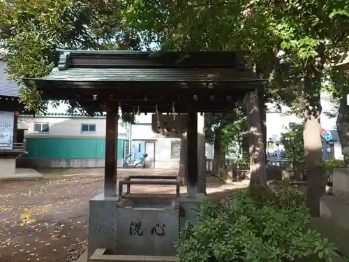 稲荷神社の手水舎