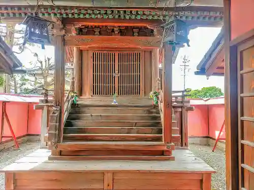 三宅社の本殿・本堂