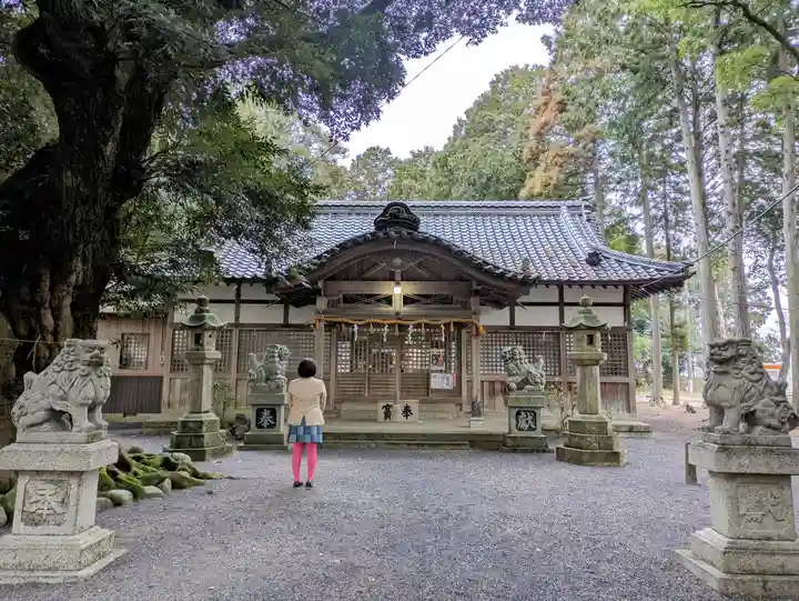 阿自賀神社の本殿・本堂