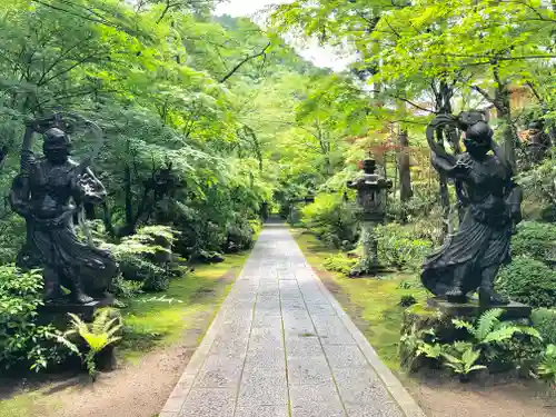 徳善院明王密寺の建物その他