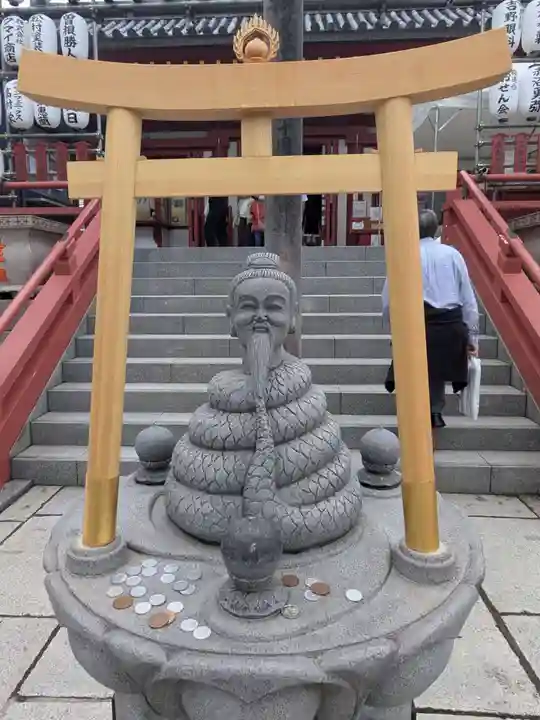 寛永寺不忍池弁天堂の鳥居