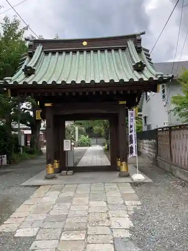 妙隆寺の山門