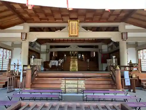 沼名前神社の本殿