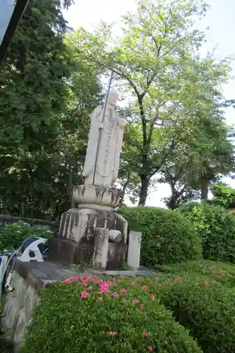 東光寺の像