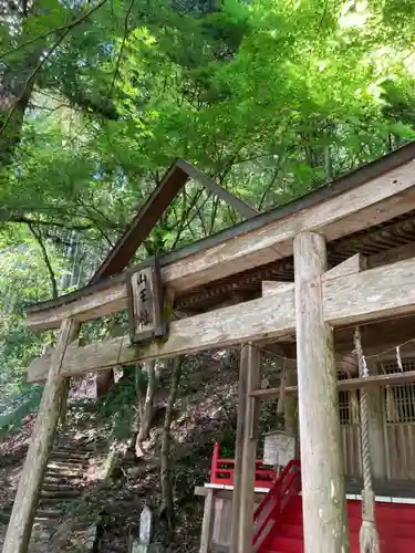 弥勒寺の鳥居