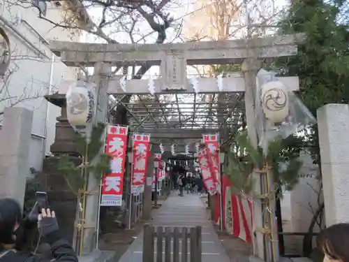 千住本氷川神社の鳥居