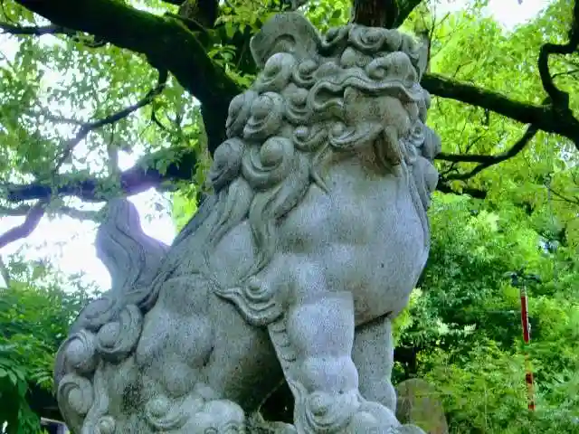 徳持神社の狛犬