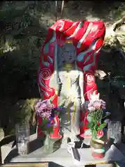 白根神社の仏像