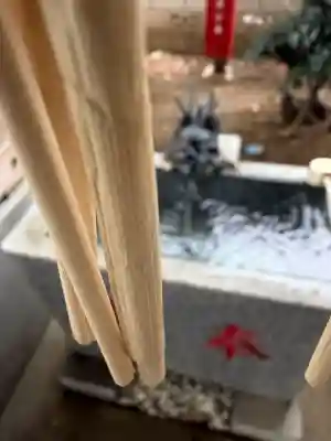 大六天神社の{uncategorized: "未分類", other: "その他", undefined: "問題あり", building: "その他建物", grave: "お墓", sacred_gate: "鳥居", guardian: "狛犬", statue: "像", buddha: "仏像", history: "歴史", nature: "自然", garden: "庭園", animal: "動物", pagoda: "塔", temizu: "手水舎", mountain_gate: "山門・神門", sanctuary: "本殿・本堂", subordinate: "末社・摂社", art: "芸術", scenery: "景色", jizo: "地蔵", ema: "絵馬", goshuin: "御朱印", omikuji: "おみくじ", items: "授与品その他", amulet: "お守り", goshuincho: "御朱印帳", eats: "食事", festival: "お祭り", votive_dance: "神楽", shichigosan: "七五三参", wedding: "結婚式", experience: "体験その他", initially: "初詣", around: "周辺", anti_infection: "感染症対策"}