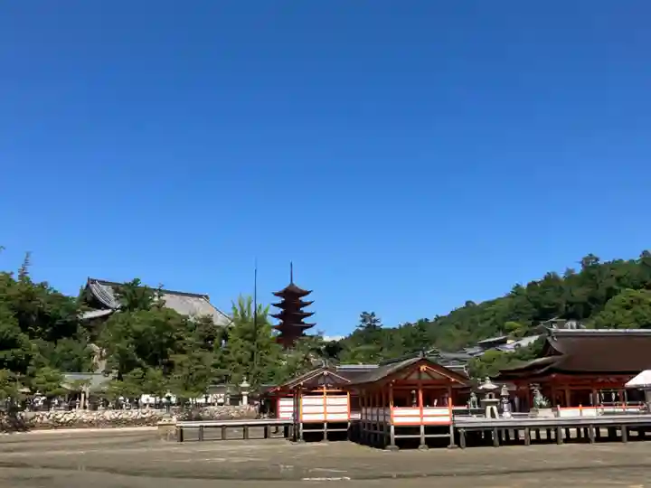 厳島神社(広島県)