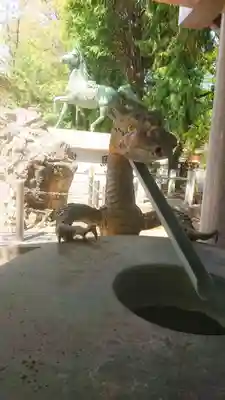 川曲神社(子生和町)の狛犬