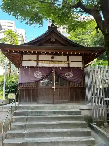 出世稲荷神社(春日稲荷神社)の{uncategorized: "未分類", other: "その他", undefined: "問題あり", building: "その他建物", grave: "お墓", sacred_gate: "鳥居", guardian: "狛犬", statue: "像", buddha: "仏像", history: "歴史", nature: "自然", garden: "庭園", animal: "動物", pagoda: "塔", temizu: "手水舎", mountain_gate: "山門・神門", sanctuary: "本殿・本堂", subordinate: "末社・摂社", art: "芸術", scenery: "景色", jizo: "地蔵", ema: "絵馬", goshuin: "御朱印", omikuji: "おみくじ", items: "授与品その他", amulet: "お守り", goshuincho: "御朱印帳", eats: "食事", festival: "お祭り", votive_dance: "神楽", shichigosan: "七五三参", wedding: "結婚式", experience: "体験その他", initially: "初詣", around: "周辺", anti_infection: "感染症対策"}