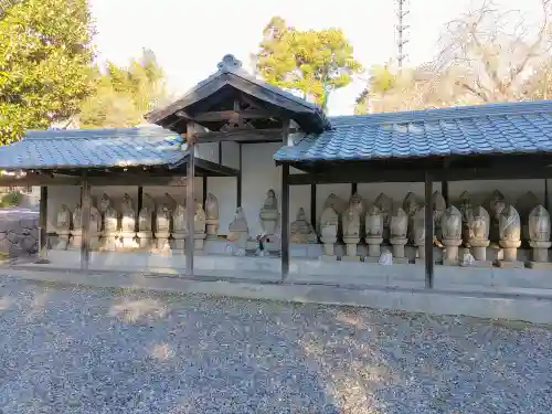 霊岩寺の仏像