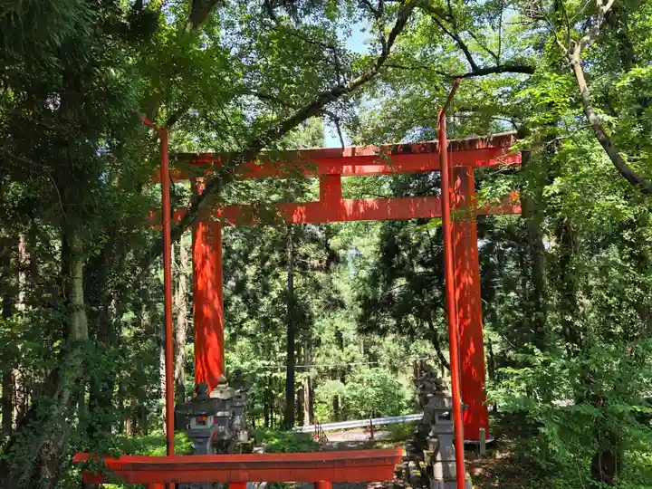 宝徳山稲荷大社(新潟県)