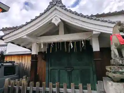 満足稲荷神社の{uncategorized: "未分類", other: "その他", undefined: "問題あり", building: "その他建物", grave: "お墓", sacred_gate: "鳥居", guardian: "狛犬", statue: "像", buddha: "仏像", history: "歴史", nature: "自然", garden: "庭園", animal: "動物", pagoda: "塔", temizu: "手水舎", mountain_gate: "山門・神門", sanctuary: "本殿・本堂", subordinate: "末社・摂社", art: "芸術", scenery: "景色", jizo: "地蔵", ema: "絵馬", goshuin: "御朱印", omikuji: "おみくじ", items: "授与品その他", amulet: "お守り", goshuincho: "御朱印帳", eats: "食事", festival: "お祭り", votive_dance: "神楽", shichigosan: "七五三参", wedding: "結婚式", experience: "体験その他", initially: "初詣", around: "周辺", anti_infection: "感染症対策"}