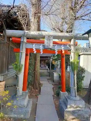 千住本氷川神社の末社・摂社