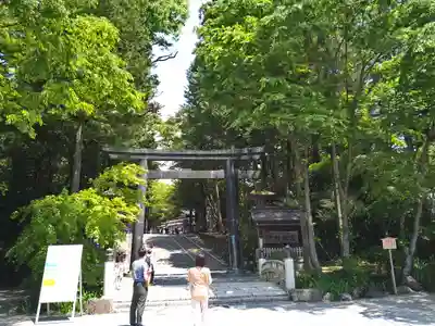 諏訪大社下社秋宮(長野県)