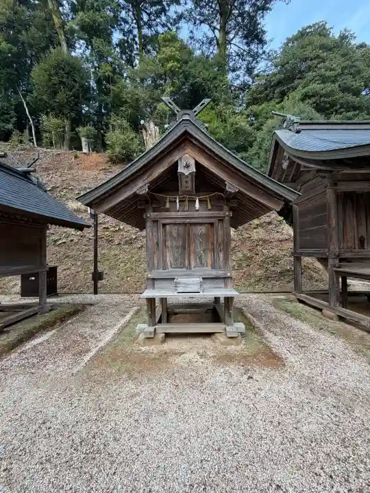 神魂神社の{uncategorized: "未分類", other: "その他", undefined: "問題あり", building: "その他建物", grave: "お墓", sacred_gate: "鳥居", guardian: "狛犬", statue: "像", buddha: "仏像", history: "歴史", nature: "自然", garden: "庭園", animal: "動物", pagoda: "塔", temizu: "手水舎", mountain_gate: "山門・神門", sanctuary: "本殿・本堂", subordinate: "末社・摂社", art: "芸術", scenery: "景色", jizo: "地蔵", ema: "絵馬", goshuin: "御朱印", omikuji: "おみくじ", items: "授与品その他", amulet: "お守り", goshuincho: "御朱印帳", eats: "食事", festival: "お祭り", votive_dance: "神楽", shichigosan: "七五三参", wedding: "結婚式", experience: "体験その他", initially: "初詣", around: "周辺", anti_infection: "感染症対策"}