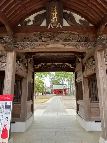 小野神社の山門