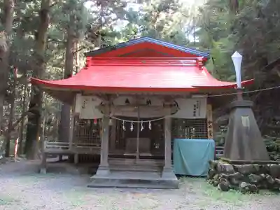 軍刀利神社(山梨県)