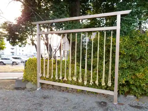 鈴鹿明神社の{uncategorized: "未分類", other: "その他", undefined: "問題あり", building: "その他建物", grave: "お墓", sacred_gate: "鳥居", guardian: "狛犬", statue: "像", buddha: "仏像", history: "歴史", nature: "自然", garden: "庭園", animal: "動物", pagoda: "塔", temizu: "手水舎", mountain_gate: "山門・神門", sanctuary: "本殿・本堂", subordinate: "末社・摂社", art: "芸術", scenery: "景色", jizo: "地蔵", ema: "絵馬", goshuin: "御朱印", omikuji: "おみくじ", items: "授与品その他", amulet: "お守り", goshuincho: "御朱印帳", eats: "食事", festival: "お祭り", votive_dance: "神楽", shichigosan: "七五三参", wedding: "結婚式", experience: "体験その他", initially: "初詣", around: "周辺", anti_infection: "感染症対策"}