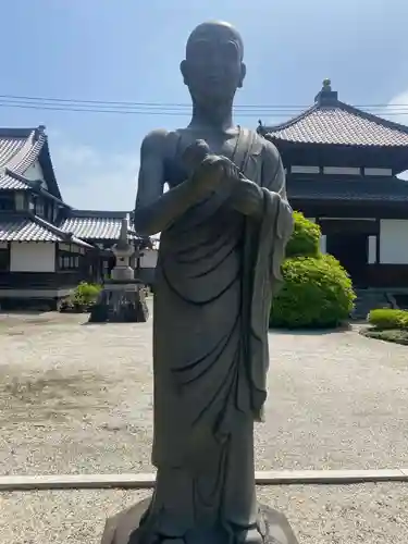 大慈禅寺の像