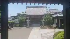 宝池寺の本殿