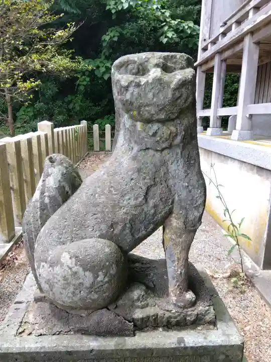 貴船神社の{uncategorized: "未分類", other: "その他", undefined: "問題あり", building: "その他建物", grave: "お墓", sacred_gate: "鳥居", guardian: "狛犬", statue: "像", buddha: "仏像", history: "歴史", nature: "自然", garden: "庭園", animal: "動物", pagoda: "塔", temizu: "手水舎", mountain_gate: "山門・神門", sanctuary: "本殿・本堂", subordinate: "末社・摂社", art: "芸術", scenery: "景色", jizo: "地蔵", ema: "絵馬", goshuin: "御朱印", omikuji: "おみくじ", items: "授与品その他", amulet: "お守り", goshuincho: "御朱印帳", eats: "食事", festival: "お祭り", votive_dance: "神楽", shichigosan: "七五三参", wedding: "結婚式", experience: "体験その他", initially: "初詣", around: "周辺", anti_infection: "感染症対策"}