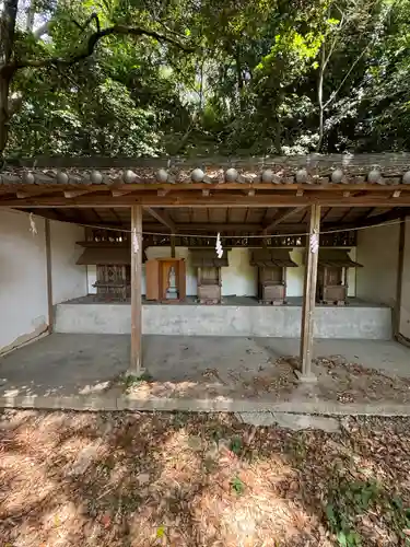 諏訪神社の末社