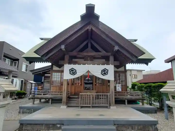 亀田龍神社の本殿・本堂