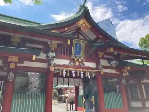 日枝神社の山門