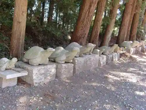 亀岡八幡宮の狛犬