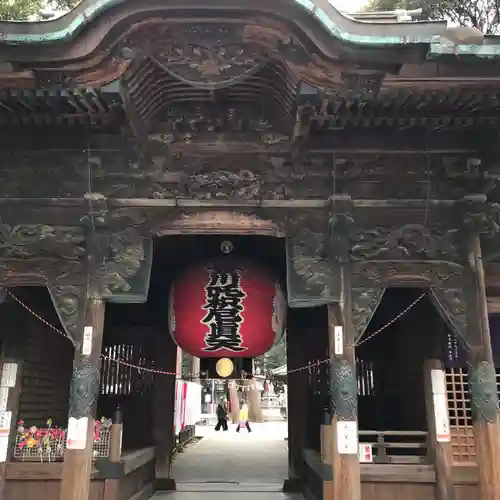 豊川閣　妙厳寺の山門