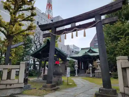 千束稲荷神社の鳥居